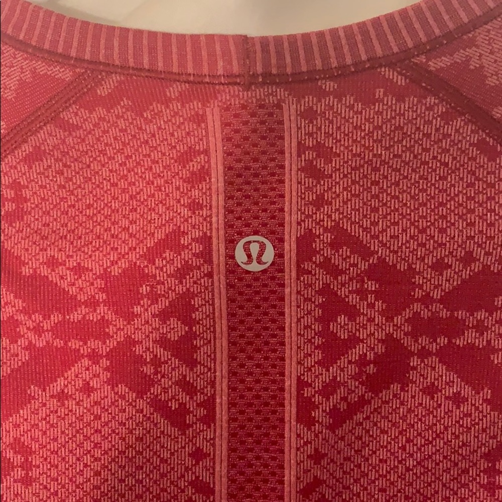 LULULEMON - Picture 3 of 4